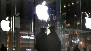 Apple Will Argue Its iPhone Unlocking Case Should Be Passed to Congress, Claims AP